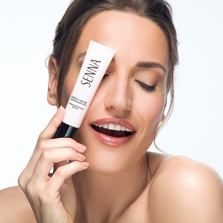 Senna Barely Base Luminous Skin Tint SPF20 shade MEDIUM-1 - MEDIUM COOL