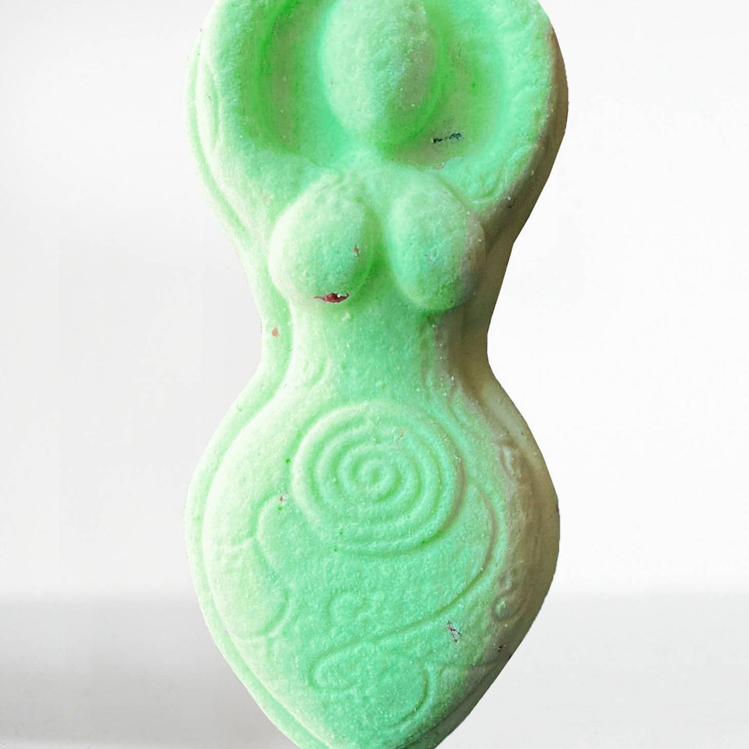 This is the green spiral goddess bath bomb with a crystal tumbler in the center