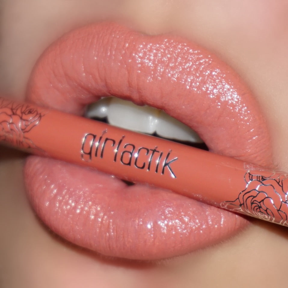 Girlactik Glossy Lip Liner