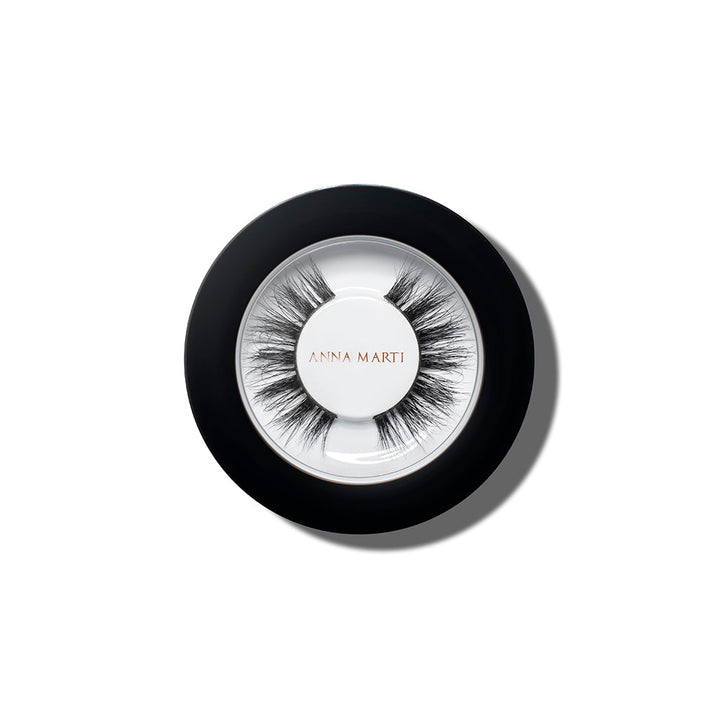 Shy Girl 3D Mink Lash in a case