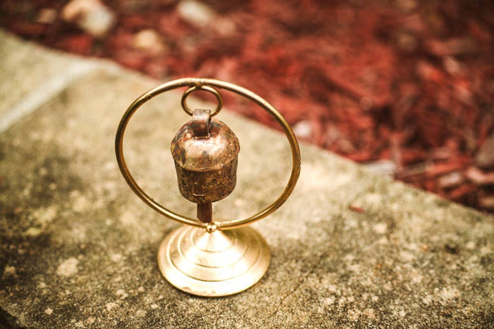 Zen Bell Stand