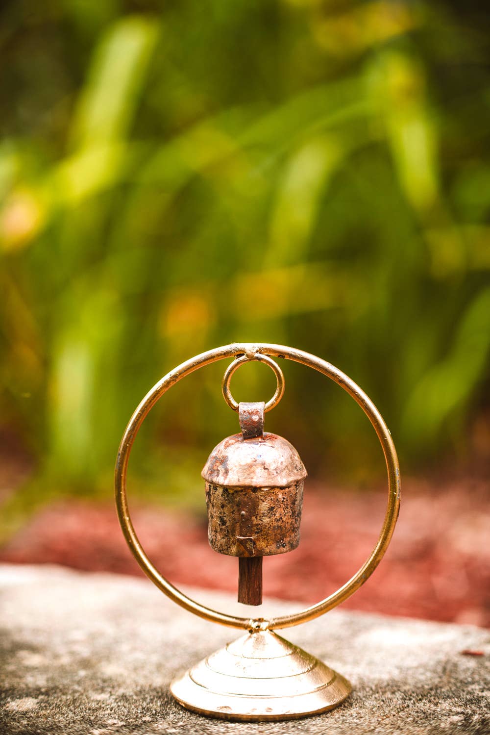 Zen Bell Stand