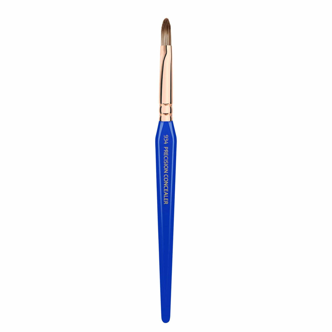 Image of Bdellium Tools Golden Triangle 934 Precision Concealer