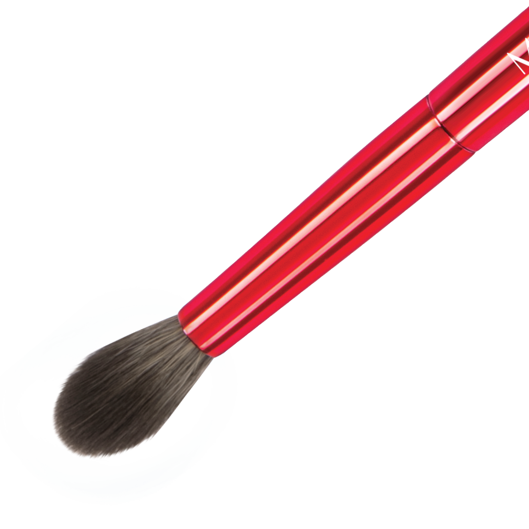 Fluffy Crease Brush - MM09 X Omnia® close up