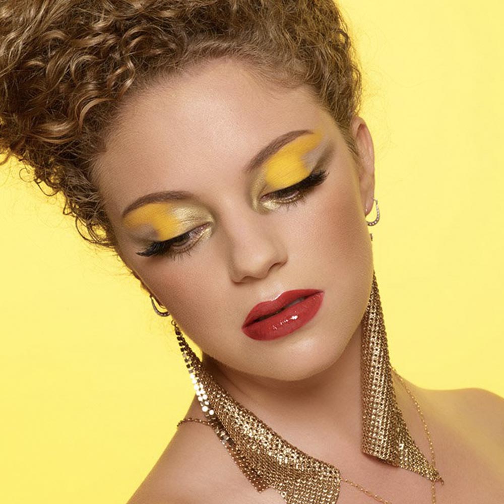 Glitter & Glam Book with a happy yellow eye look