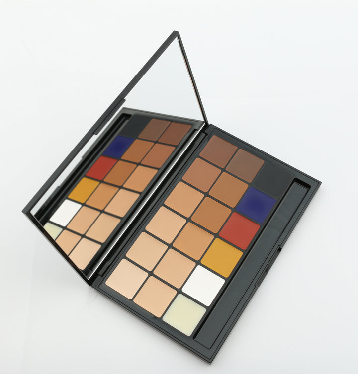 Vincent Kehoe - 18 Part Foundation/Concealer palette - KJB to the side