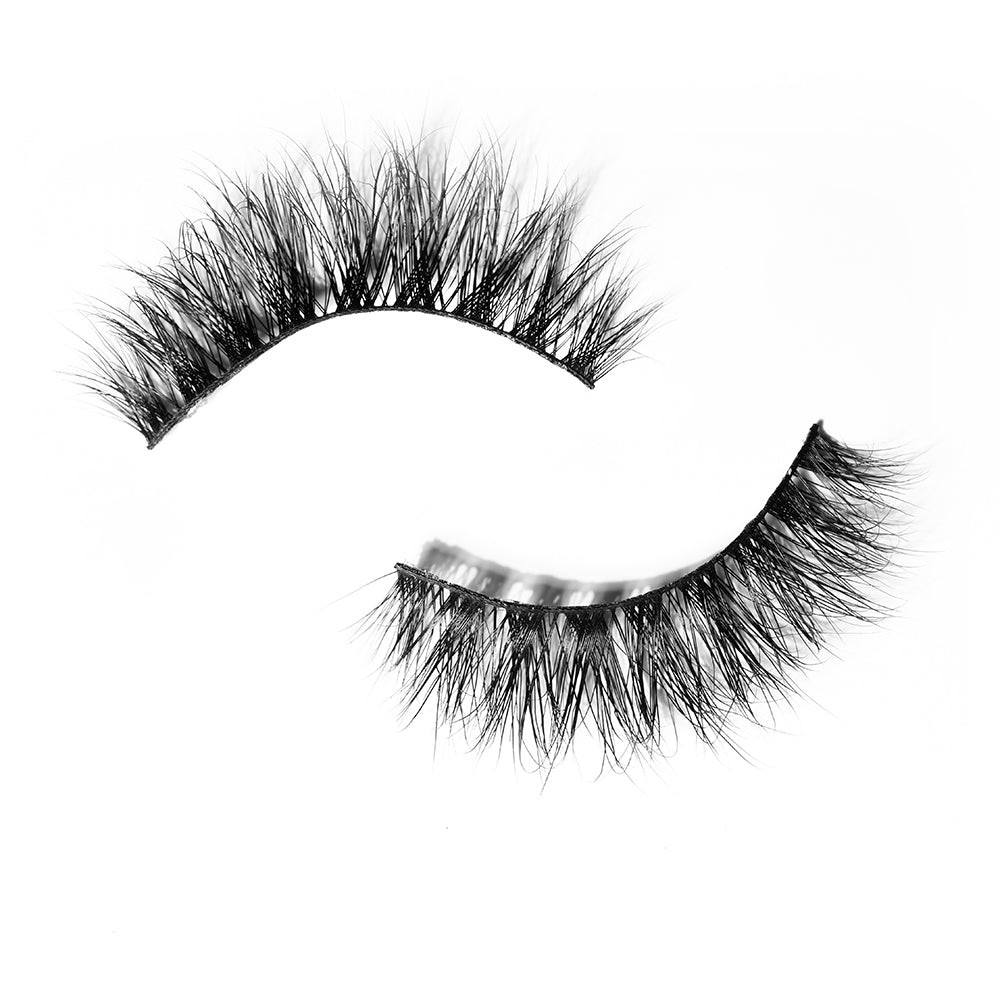 Caliente 3D Mink Lash up close