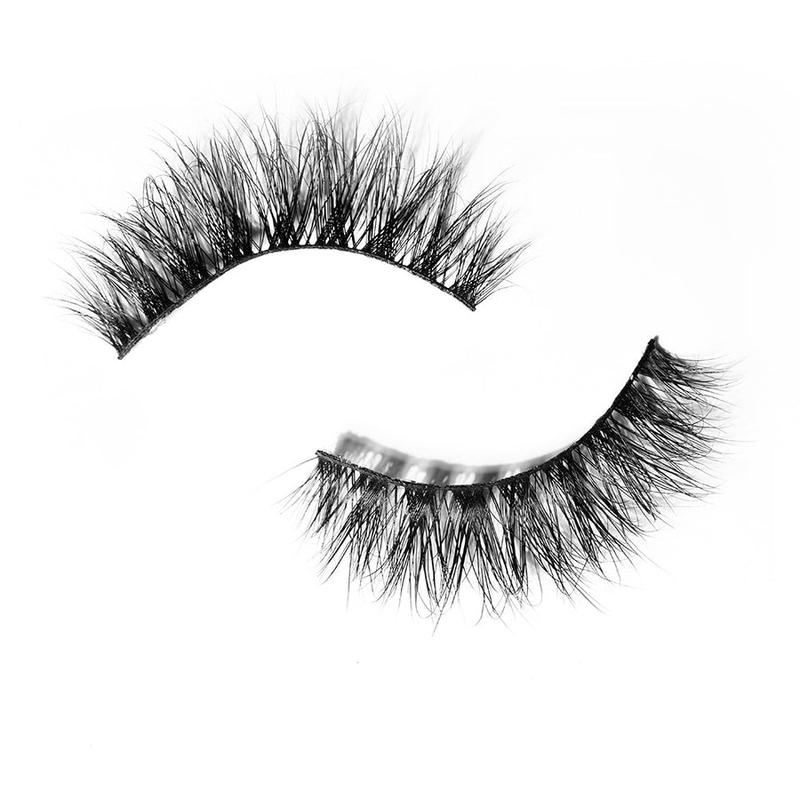 Caliente 3D Mink Lash up close