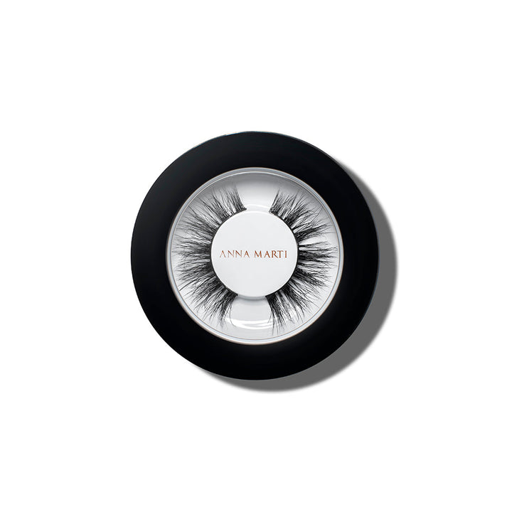 Coqueta 3D Mink Lash in the case