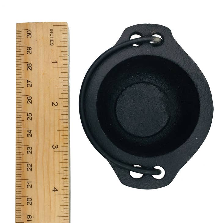 Image of alternative-imagination-cast-iron-cauldron-3-inches