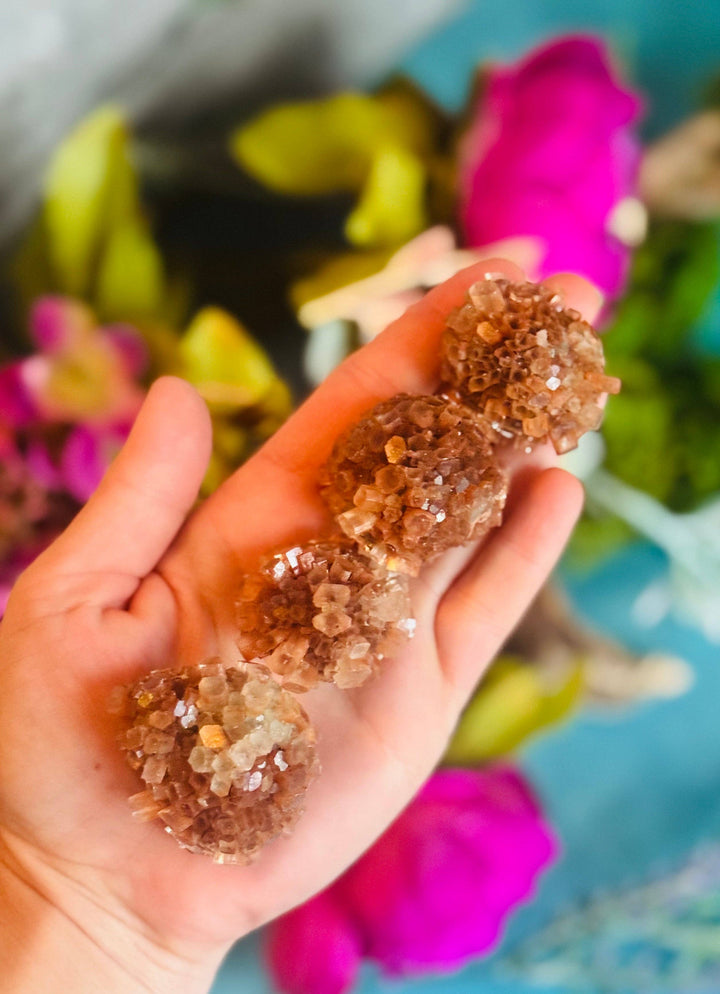 Aragonite Sputnik Cluster