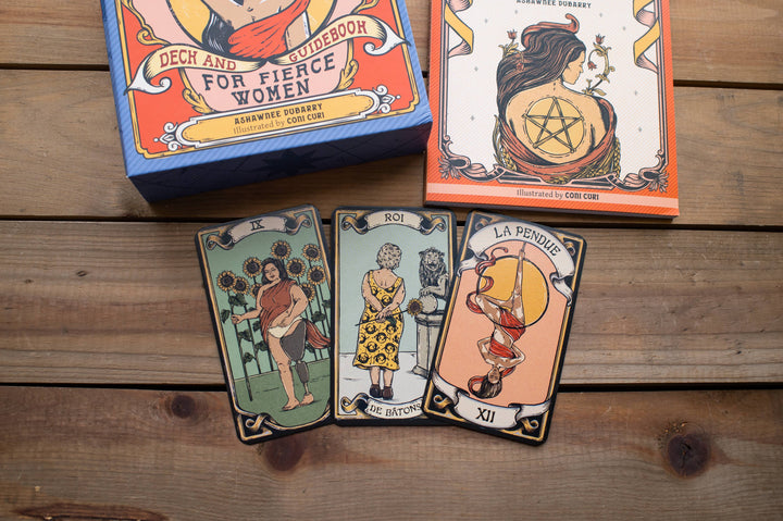 Sacred Sisterhood Tarot: 78 Cards & 80 Pages