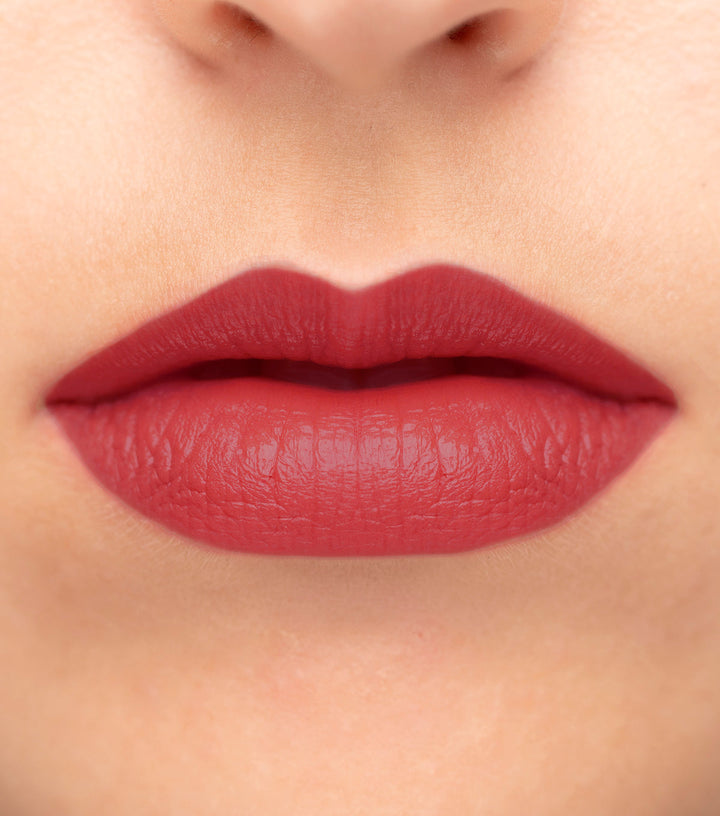 Kevyn Aucoin Unforgettable Lipstick - Cream