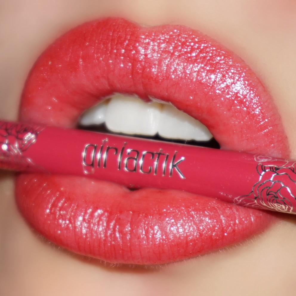 DelilahLipLiner