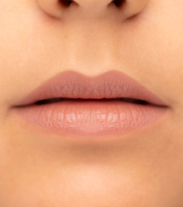 Kevyn Aucoin Unforgettable Lipstick - Cream