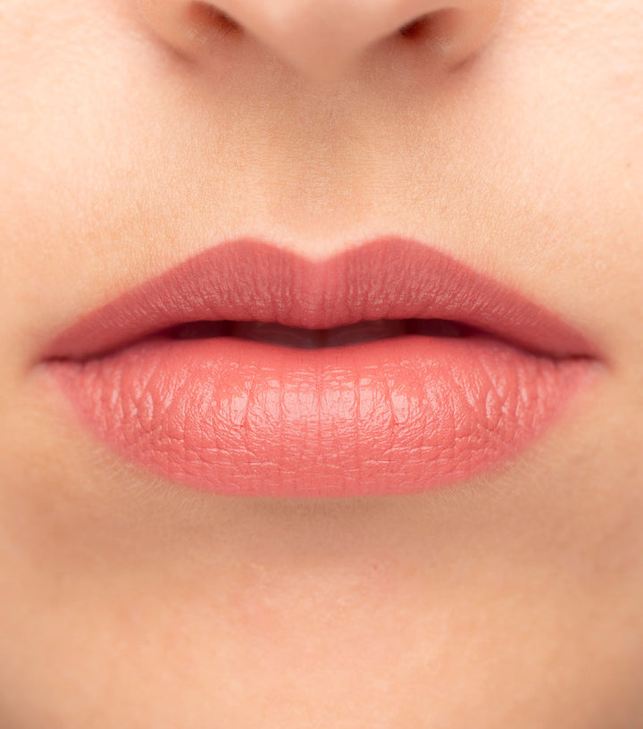 Kevyn Aucoin Unforgettable Lipstick - Cream