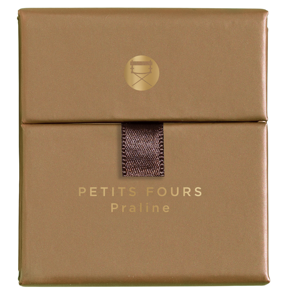 The Petits Fours Praline pallet closed showing the brown exterior out of sleeve. 