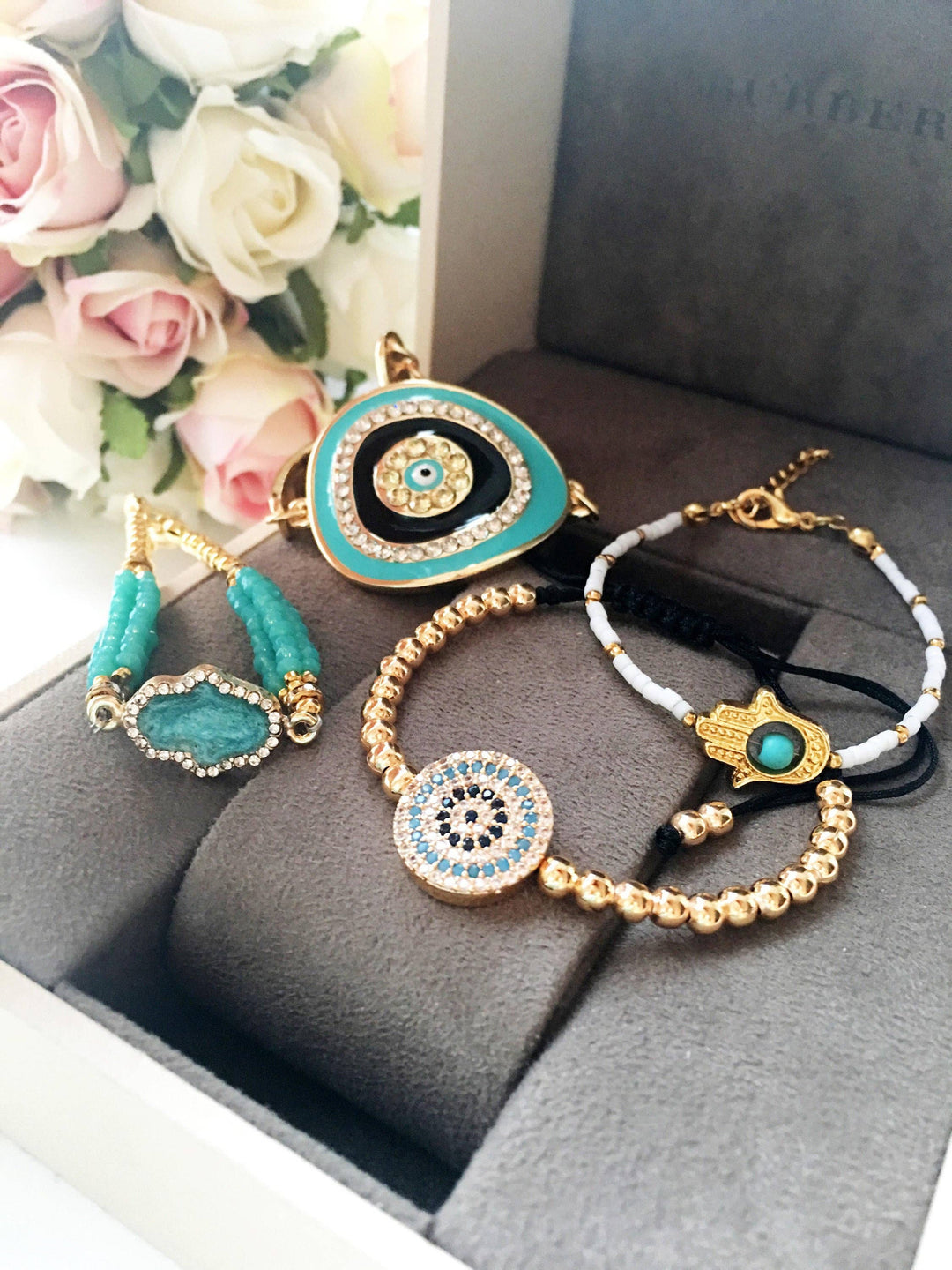 Adjustable Gold Bracelet: Style 1 in Pink (Hamsa Hand)