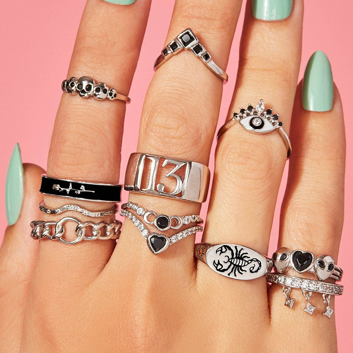 Lucky 13 Ring
