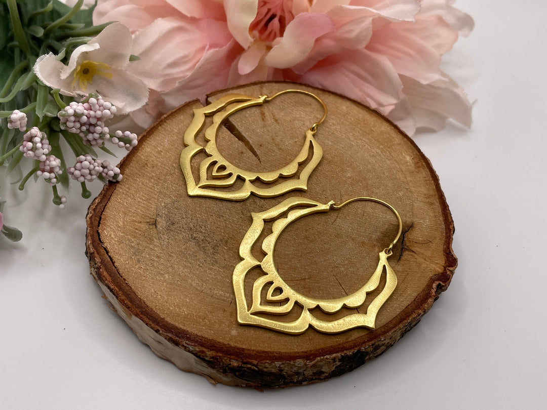 Lotus Hoops