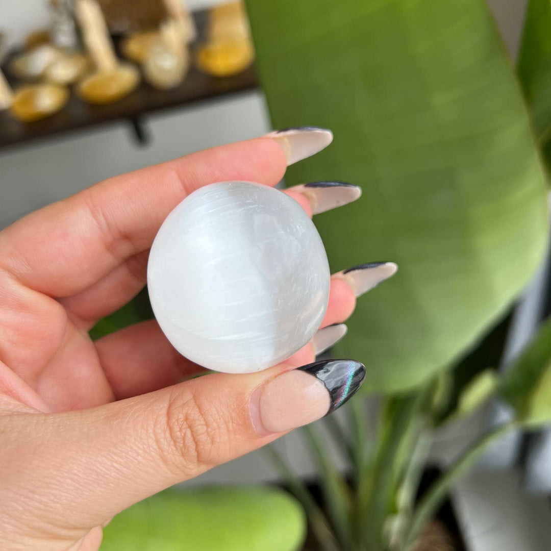 Sapphire & Sage Small Selenite Eye Crystal Sphere