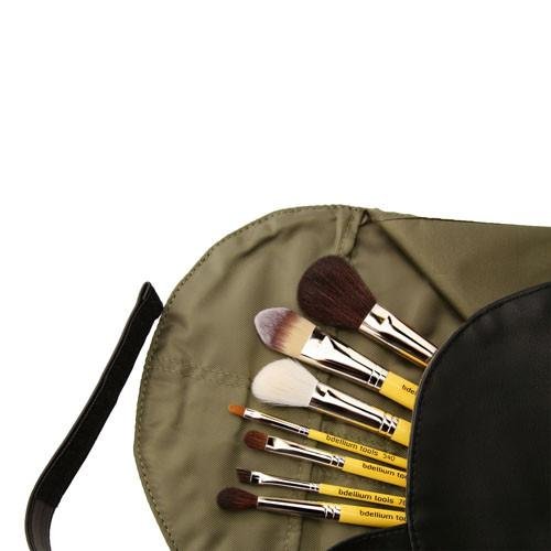 Studio Basic 7pc. Brush Set With Roll-Up Pouch
